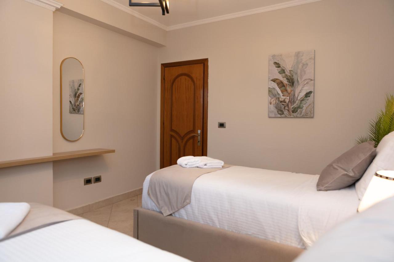 Spacious City Paradise - 3Br Apt In The Heart Of Tirana Esterno foto