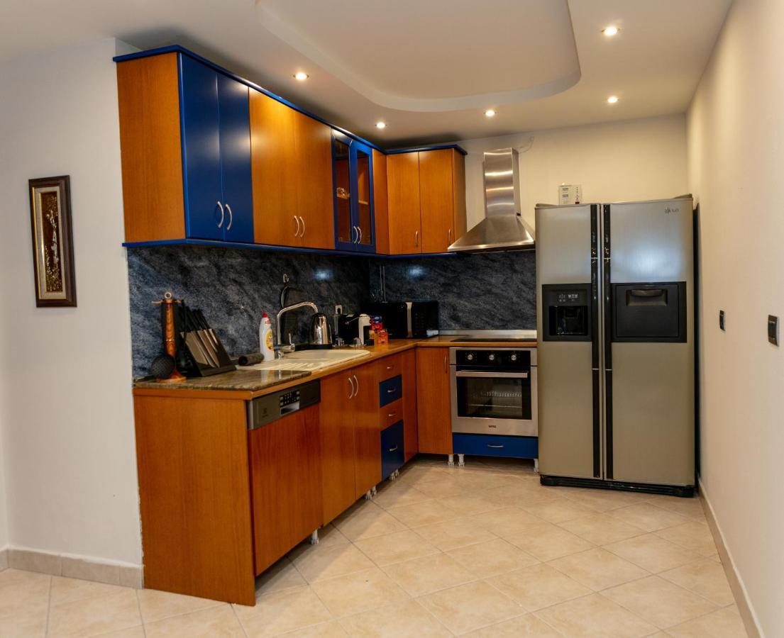 Spacious City Paradise - 3Br Apt In The Heart Of Tirana Esterno foto